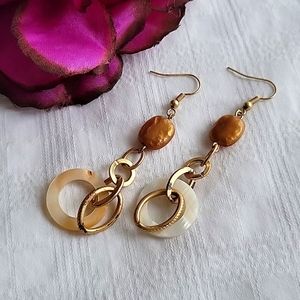 🔥3/$15 gold and stone dangle earrings